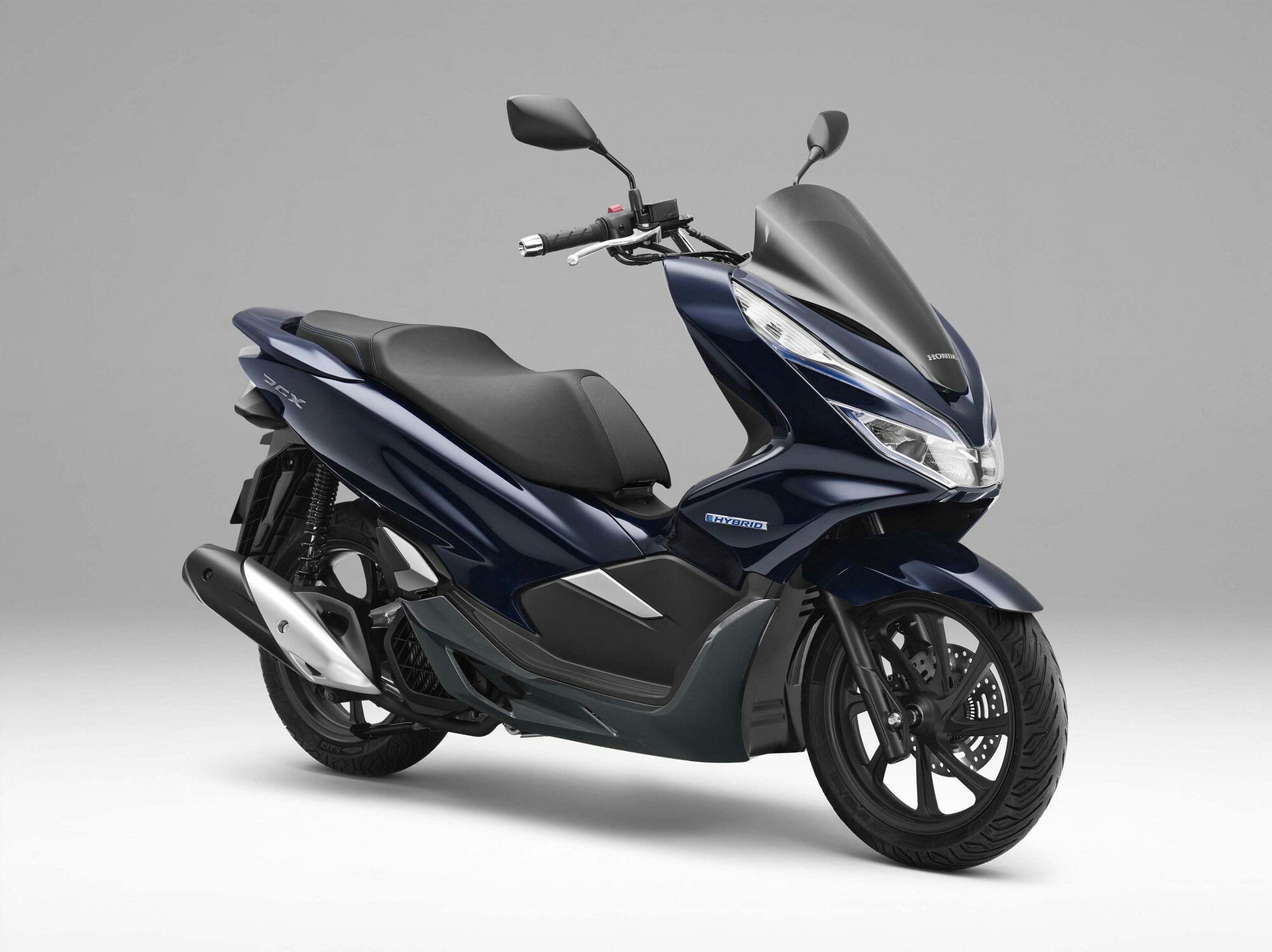 AHM Tebar Teaser Honda PCX 2018 Tinggal Nunggu Rilis